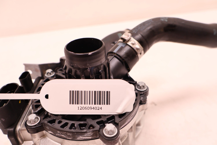 MERCEDES-BENZ CLE A236 300 4MATIC DODATKOWA POMPA WODY A2542003000