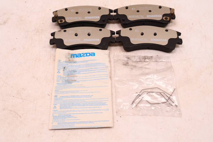 MAZDA KLOCKI HAMULCOWE PRZÓD GJYG-33-28Z9C