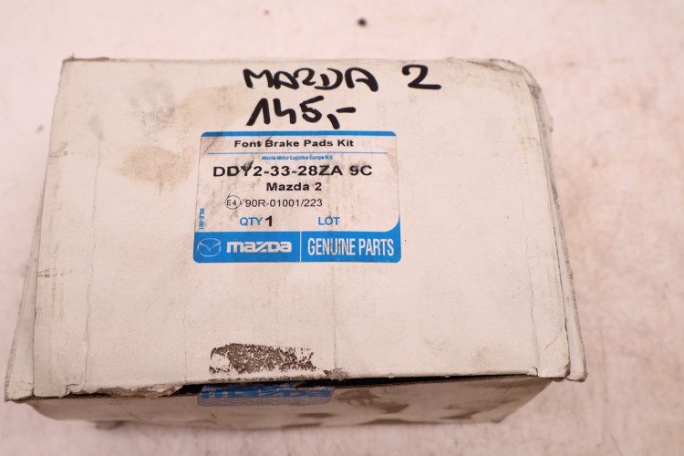 MAZDA KLOCKI HAMULCOWE PRZÓD DDY2-33-28ZA9C