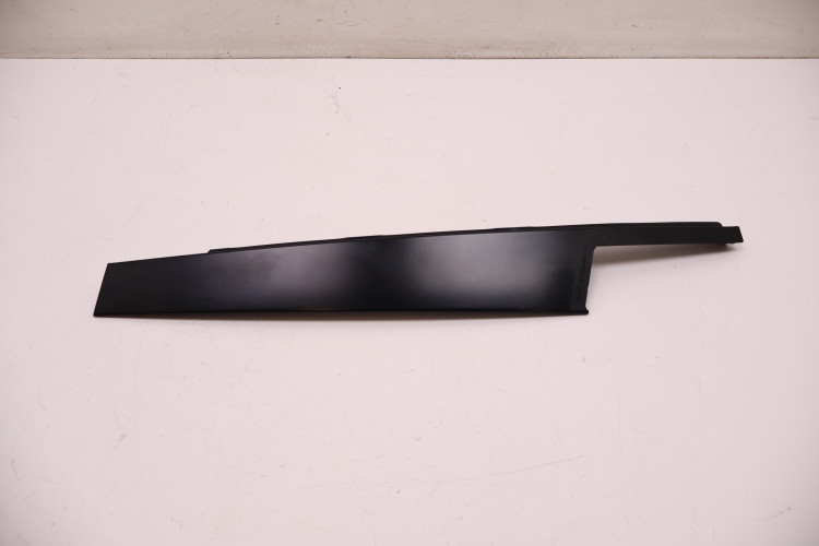 JEEP CHEROKEE KL LISTWA DRZWI PRAWY PRZÓD 68102562AA