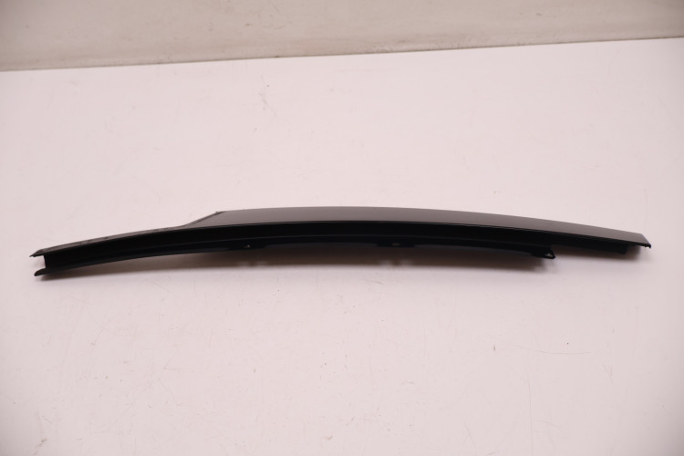 JEEP CHEROKEE KL LISTWA DRZWI PRAWY PRZÓD 68102562AA