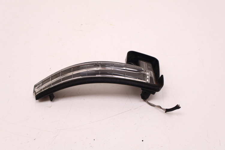 JEEP CHEROKEE KL KIERUNKOWSKAZ LUSTERKA PRAWY 1402100629