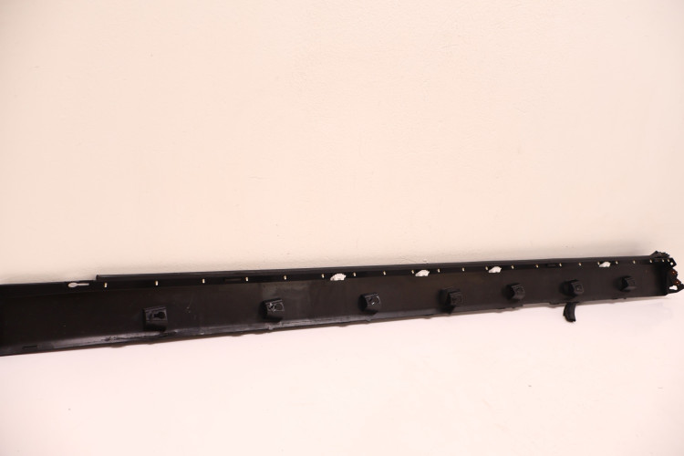 VOLVO XC60 II LISTWA PROGOWA PRAWA 31420623