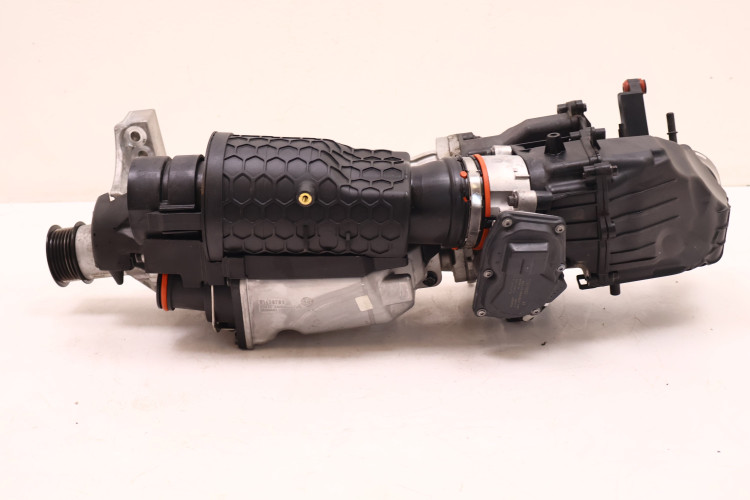 VOLVO XC60 II 2.0 T8 SPRĘŻARKA KOMPRESOR 31439783, 31459842, 32222131, 31437477