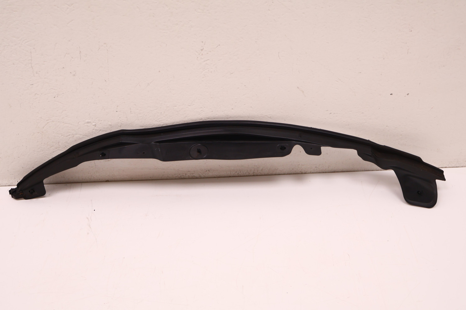 JEEP CHEROKEE KL WYGŁUSZENIE BŁOTNIKA PRAWY PRZÓD 68103088AA