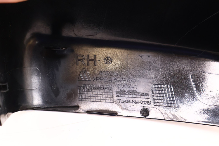 JEEP CHEROKEE KL OBUDOWA LUSTERKA PRAWA
