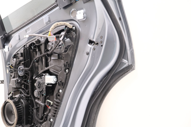 VOLVO XC60 II DRZWI PRAWE TYŁ 714