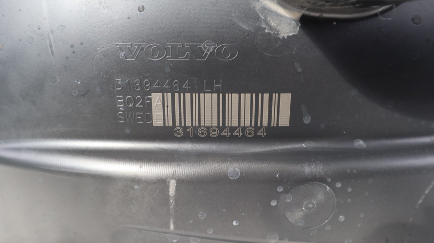 VOLVO XC60 II NADKOLE LEWE PRZÓD 31694464
