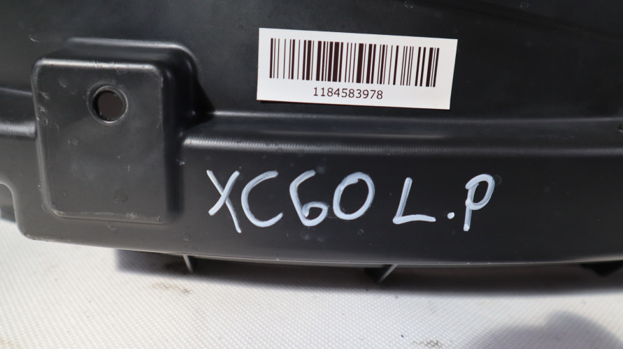 VOLVO XC60 II NADKOLE LEWE PRZÓD 31694464