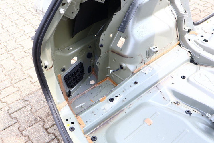 VOLVO XC90 II T8 ĆWIARTKA KAROSERIA TYŁ BŁOTNIK PRAWY LEWY 719-16