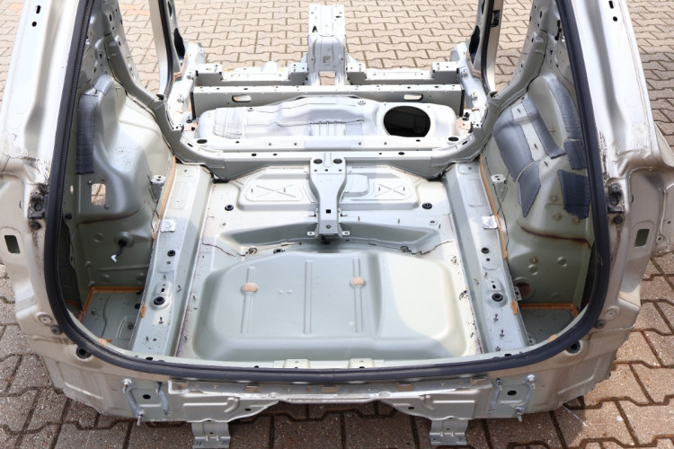 VOLVO XC90 II T8 ĆWIARTKA KAROSERIA TYŁ BŁOTNIK PRAWY LEWY 719-16