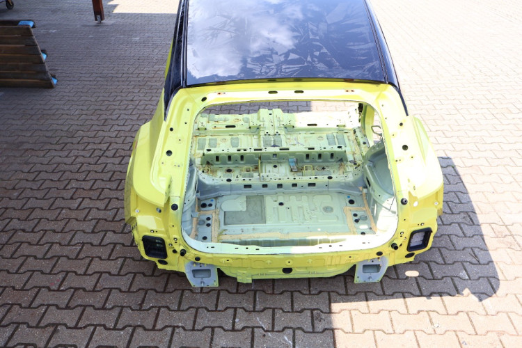 VOLVO EX30 ĆWIARTKA KAROSERIA TYŁ BŁOTNIK PRAWY LEWY 31345666