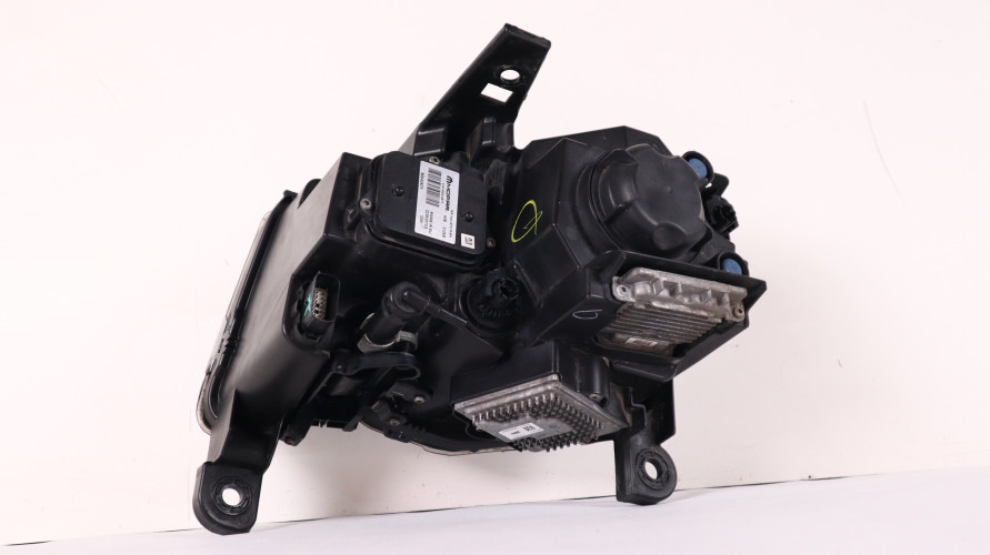 JEEP GRAND CHEROKEE WK2 LAMPA PRAWA PRZÓD 68144704AC