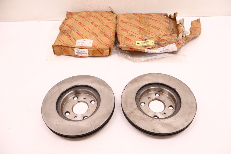 TOYOTA IST SUCCEED PROBOX WILL CYPHA TARCZE HAMULCOWE PRZÓD 43512-52090