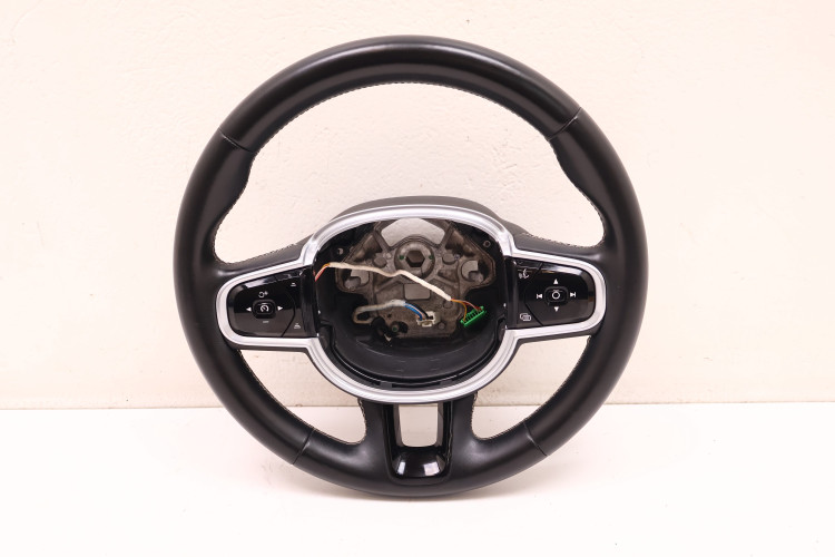 VOLVO XC60 II KIEROWNICA WIELOFUKCYJNA 31690694
