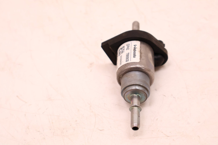VOLVO XC60 II POMPKA WEBASTO 329495, 9019848C