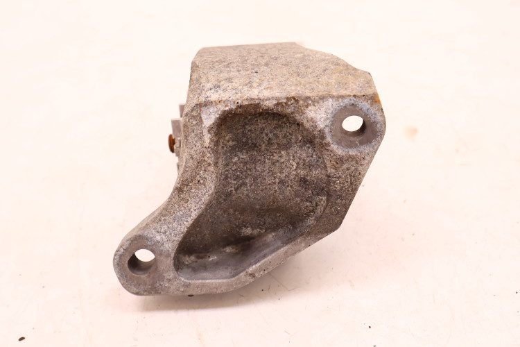 VOLVO XC60 II 2.0 T8 ŁAPA PODUSZKA SILNIKA 31339951