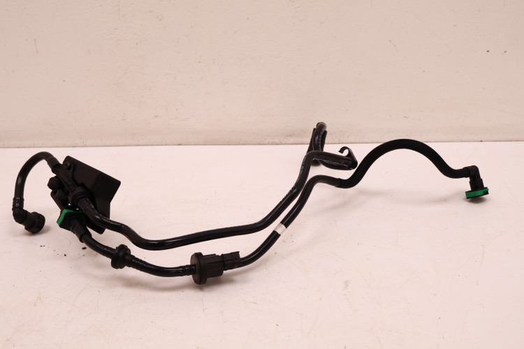 VOLVO XC60 II 2.0 T8 PRZEWÓD PALIWA 32203725, 31669077