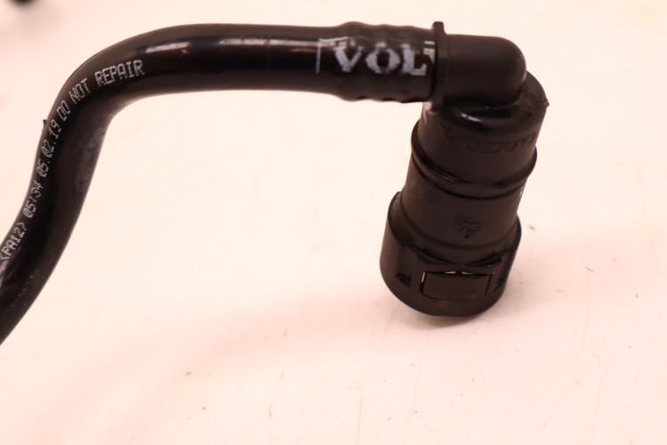VOLVO XC60 II 2.0 T8 PRZEWÓD PALIWA 32203725, 31669077