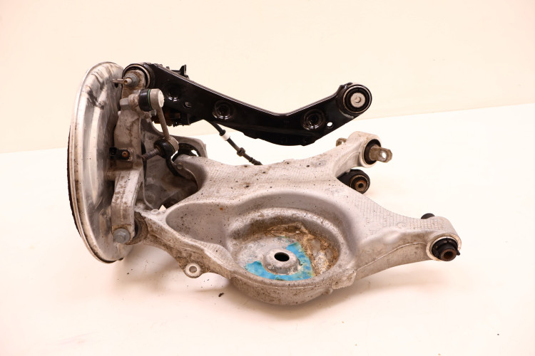 VOLVO XC60 II 2.0 T8 ZAWIESZENIE LEWE TYŁ 31658319, 31687554, 32217286, 31476076, 31360588