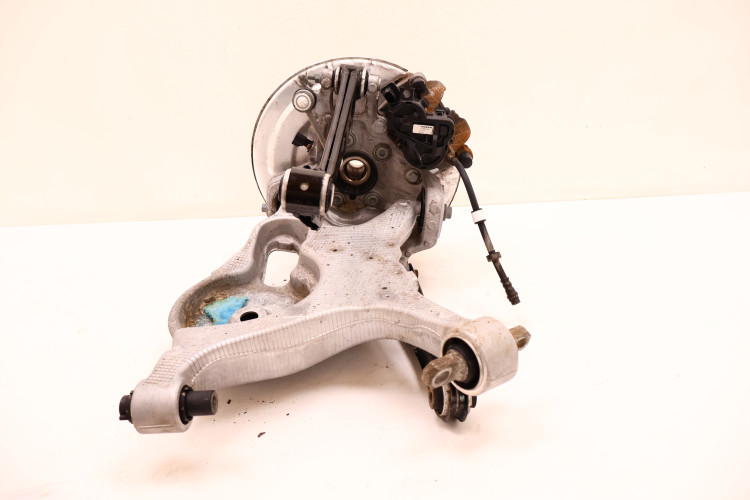 VOLVO XC60 II 2.0 T8 ZAWIESZENIE LEWE TYŁ 31658319, 31687554, 32217286, 31476076, 31360588