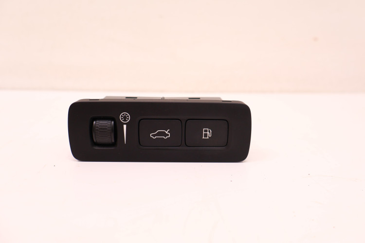 VOLVO XC60 II PANEL OTWIERANIA KLAPY, WLEWU PALIWA 31443874