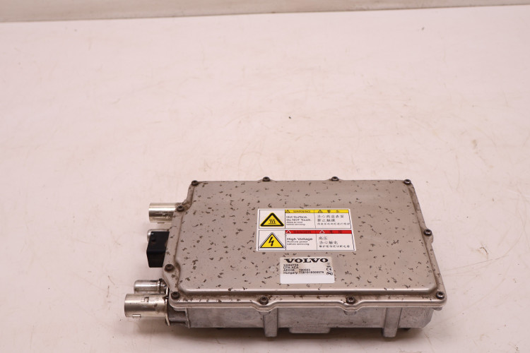 VOLVO XC60 II 2.0 T8 INWENTER KONWENTER FALOWNIK PRZETWORNICA 32202704