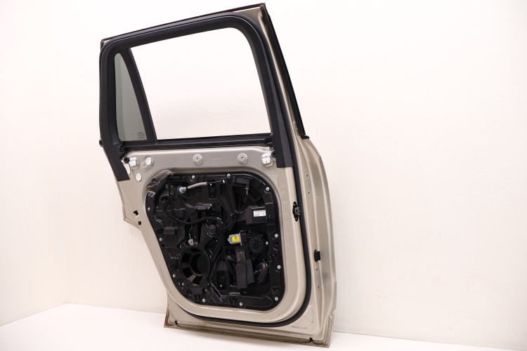 VOLVO XC90 II DRZWI LEWE TYŁ 719-16