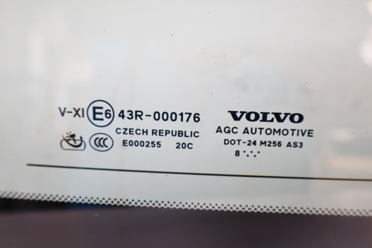 VOLVO XC90 II SZYBA KAROSERYJNA PRAWA WZMACNIANA
