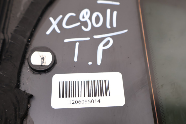 VOLVO XC90 II SZYBA KAROSERYJNA PRAWA WZMACNIANA