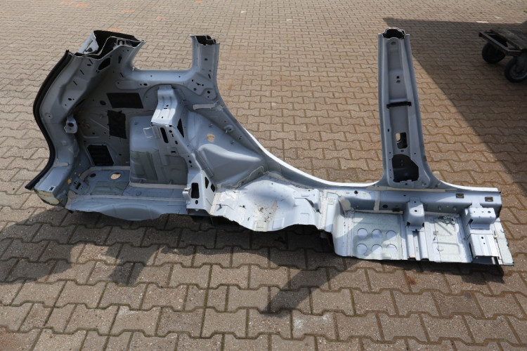 JEEP CHEROKEE KL ĆWIARTKA BŁOTNIK LEWA TYŁ