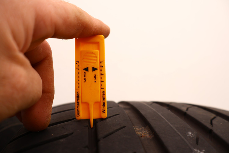 OPONY CONTINENTAL CONTISPORTCONTACT 5 235/55R19 101V