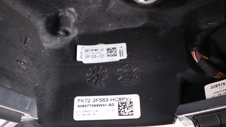 LAND ROVER DISCOVERY SPORT L550 KIEROWNICA WIELOFUNKCYJNA FK72-3F563-HC8PVJ