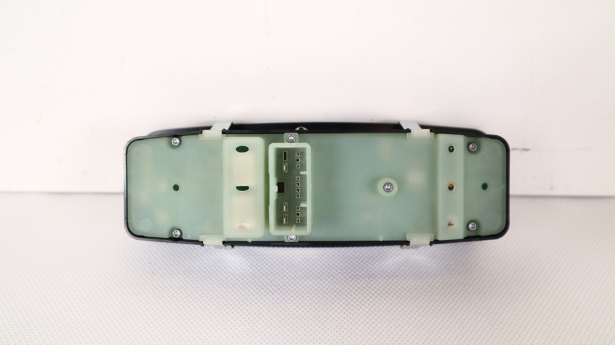 JEEP GRAND CHEROKEE WK2 PRZEŁĄCZNIK PANEL SZYB LEWY PRZÓD 68184803AA