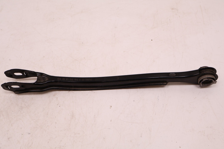 MERCEDES-BENZ CLE A236 300 4MATIC WAHACZ GÓRNY PRAWY TYŁ A2063507400