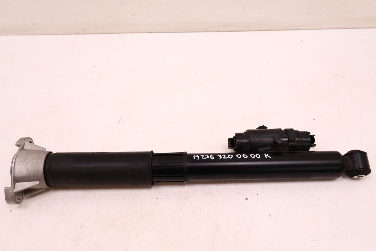 MERCEDES-BENZ CLE A236 300 4MATIC AMORTYZATOR PRAWY TYŁ A2363200600, A2063260900