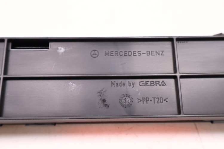 MERCEDES-BENZ CLE A236 TRÓJKĄT OSTRZEGAWCZY ZESTAW A0008901900, A0008900597, A0008900397