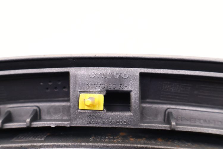 VOLVO XC90 II LISTWA BŁOTNIKA PRAWA TYŁ 719-16 31378165