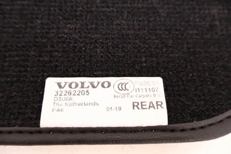 VOLVO XC90 II DYWANIKI WLUROWE TYŁ 3 RZĄD 32262205