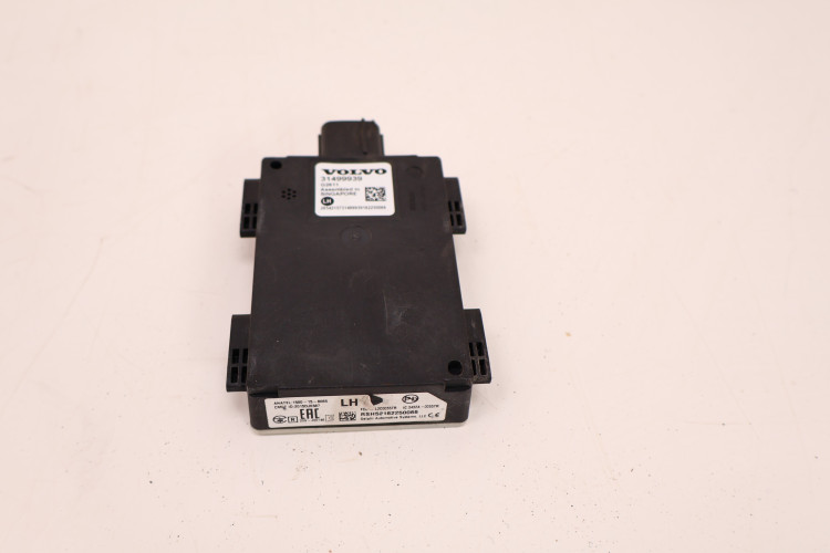 VOLVO XC90 II MODUŁ MARTWEGO POLA LEWY TYŁ 31499939