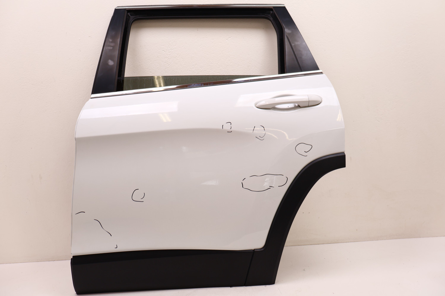 JEEP CHEROKEE KL DRZWI LEWE TYŁ PW7