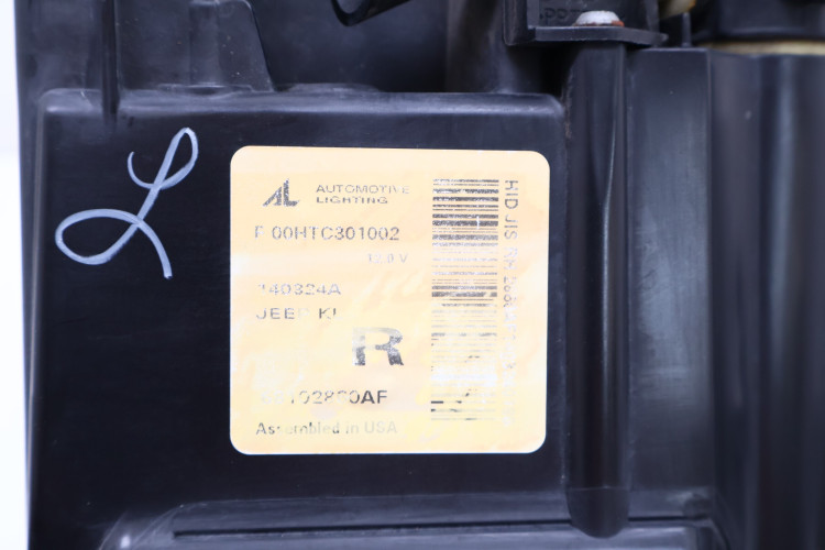 JEEP CHEROKEE KL LAMPA PRAWA PRZÓD 68102860AF, 130732946900