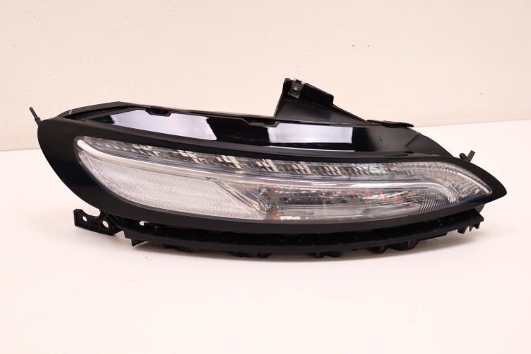 JEEP CHEROKEE KL LAMPA PRAWA PRZÓD 68157104AL, 130732948901