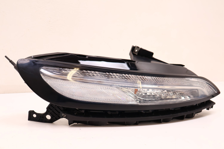JEEP CHEROKEE KL LAMPA PRAWA PRZÓD 68157104AL, 130732948901