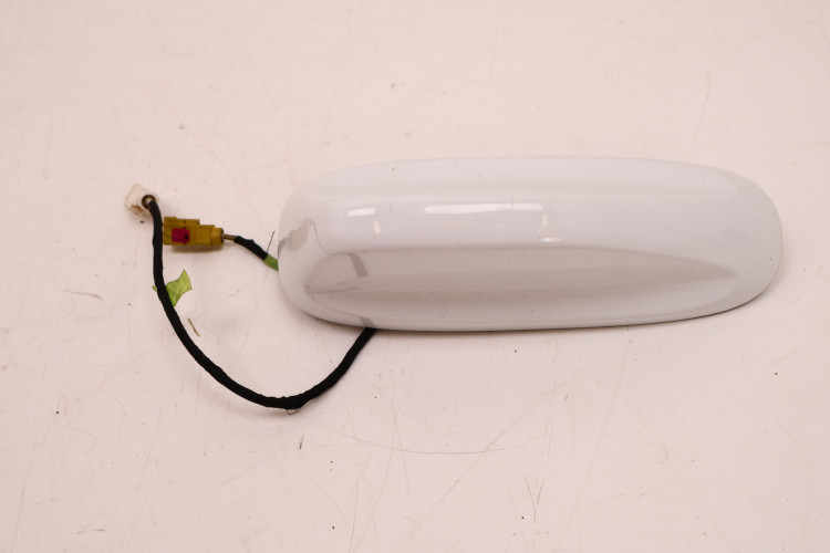 JEEP CHEROKEE KL PŁETWA ANTENA DACHOWA P5LQ48GW7AA PW7