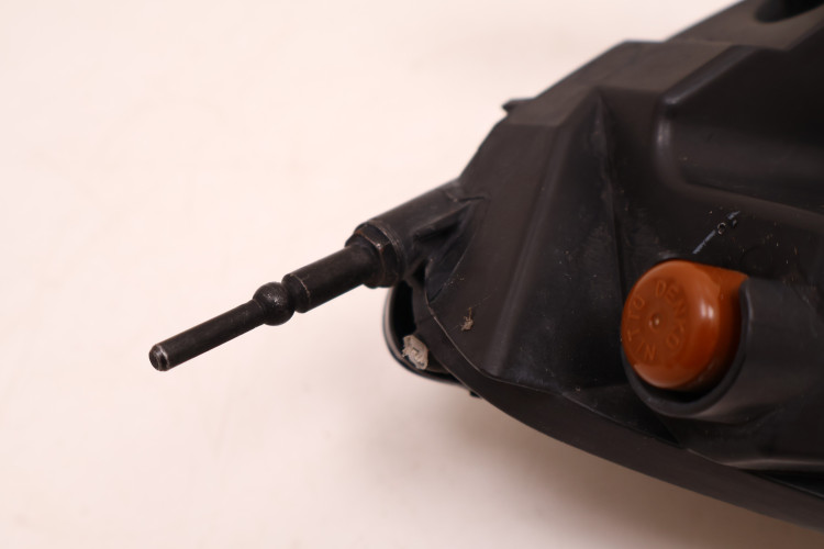 JEEP CHEROKEE KL LAMPA PRAWA PRZÓD 68157104AL, 130732948901