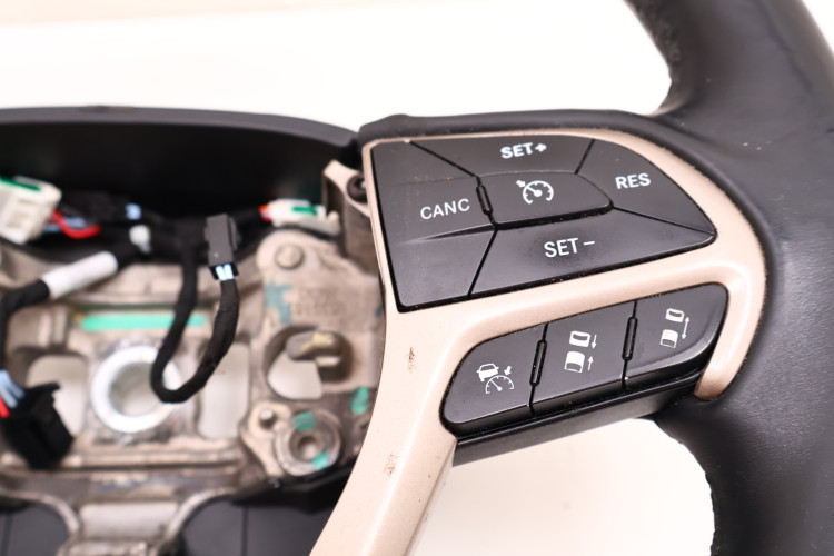 JEEP CHEROKEE KL KIEROWNICA WIELOFUNKCYJNA P1UU352X9AF
