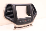 JEEP CHEROKEE KL OSŁONA RAMKA RADIA KRATKI NAWIEWU P68143781AB