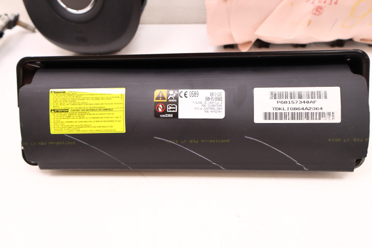 JEEP CHEROKEE KL ZESTAW AIRBAG P68157340AF, P1VR14DX9AE, P68156074AE, P68204518AA, P68204519AA