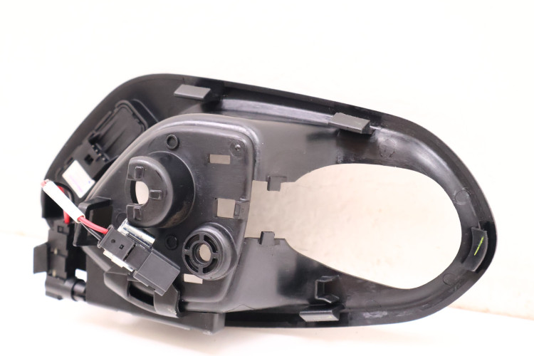 JEEP CHEROKEE KL RAMKA PANEL KLAMKI WEWNĘTRZNEJ LEWY PRZÓD 68052036AB